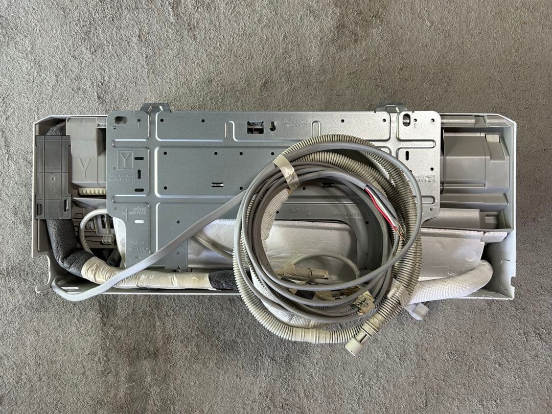 アイリスオーヤマ IHF-5606G エアコン 18畳