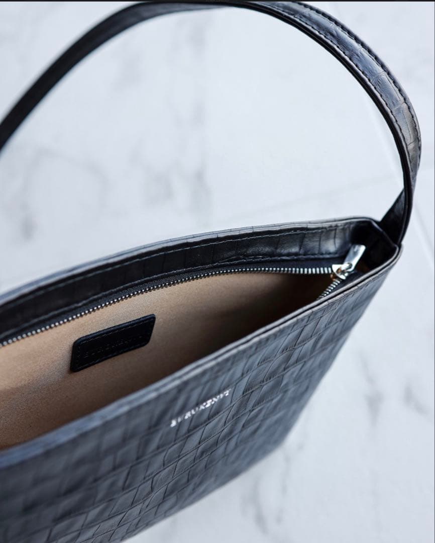 EUROKENVY レザーサコッシュ