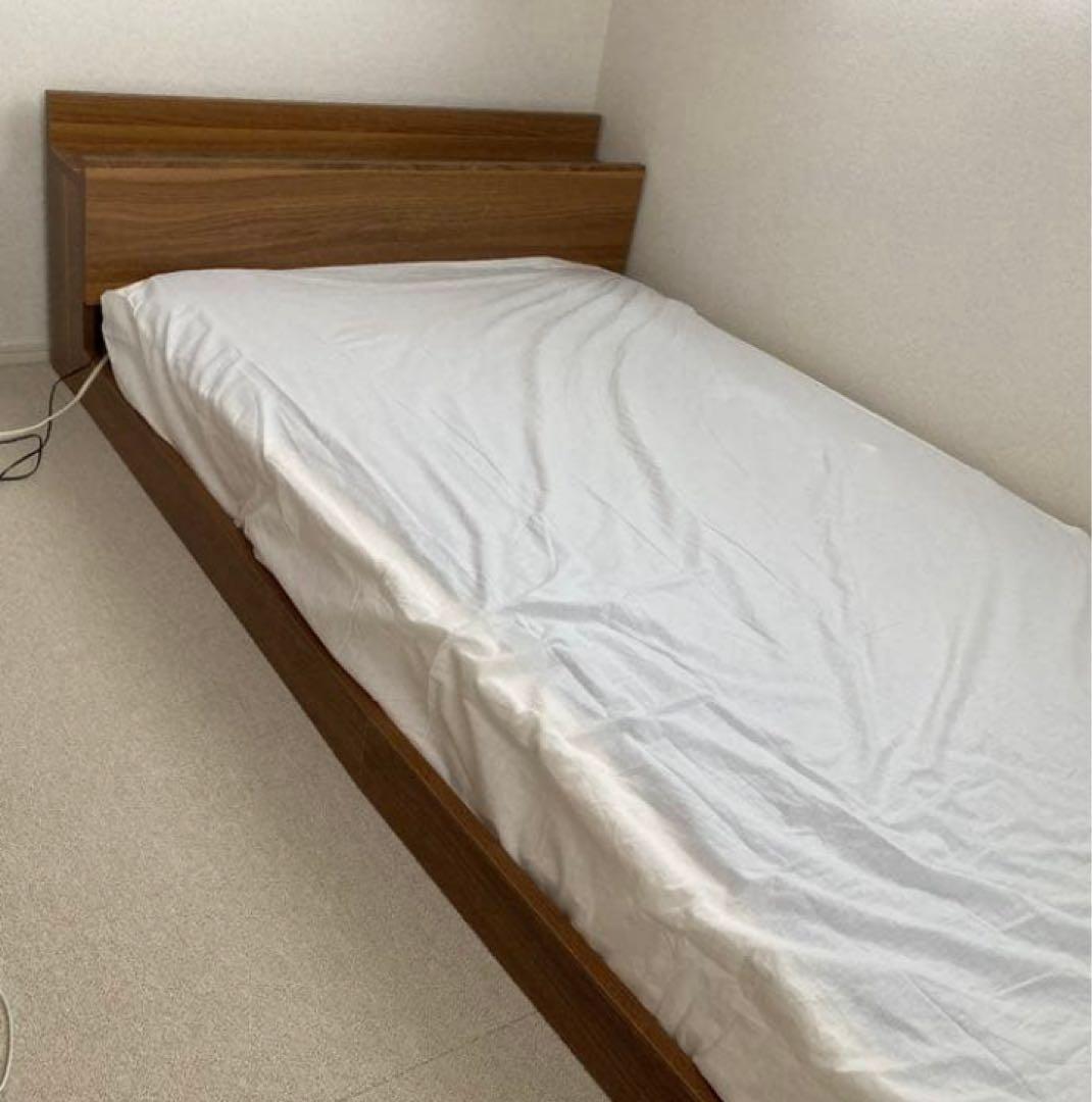 限定値下げ！シングルベッドフレーム 照明付き