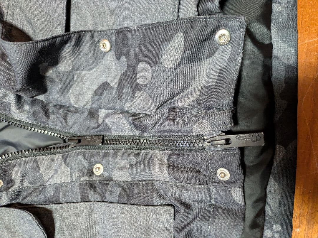 Psycho Bunny by ROBERT GODLEY　ダウンジャケット