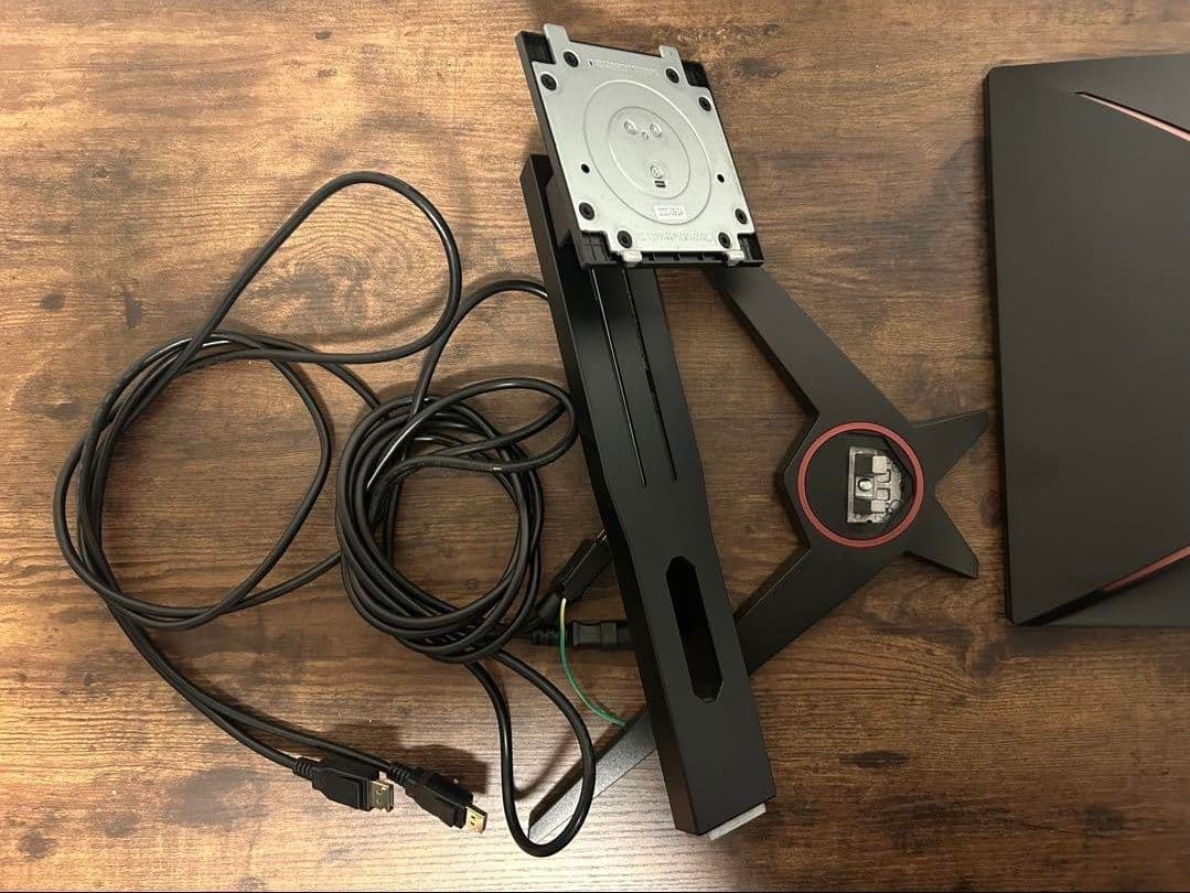 美品 AOC C24G1 23.6インチ 144Hzモニター DPケーブル付き