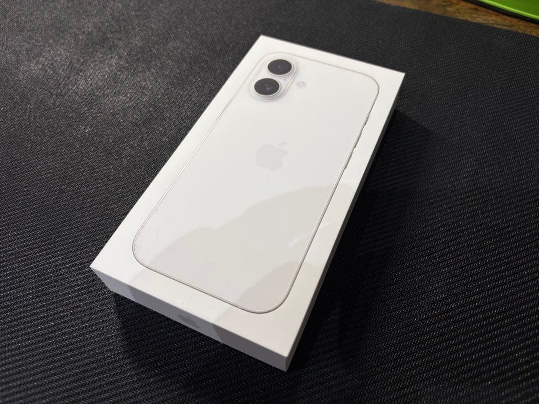 【新品未開封】iPhone17 256GB ホワイト simフリー