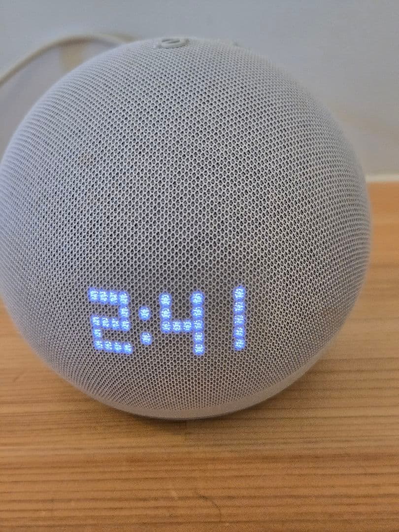 Echo Dot with clock ×2