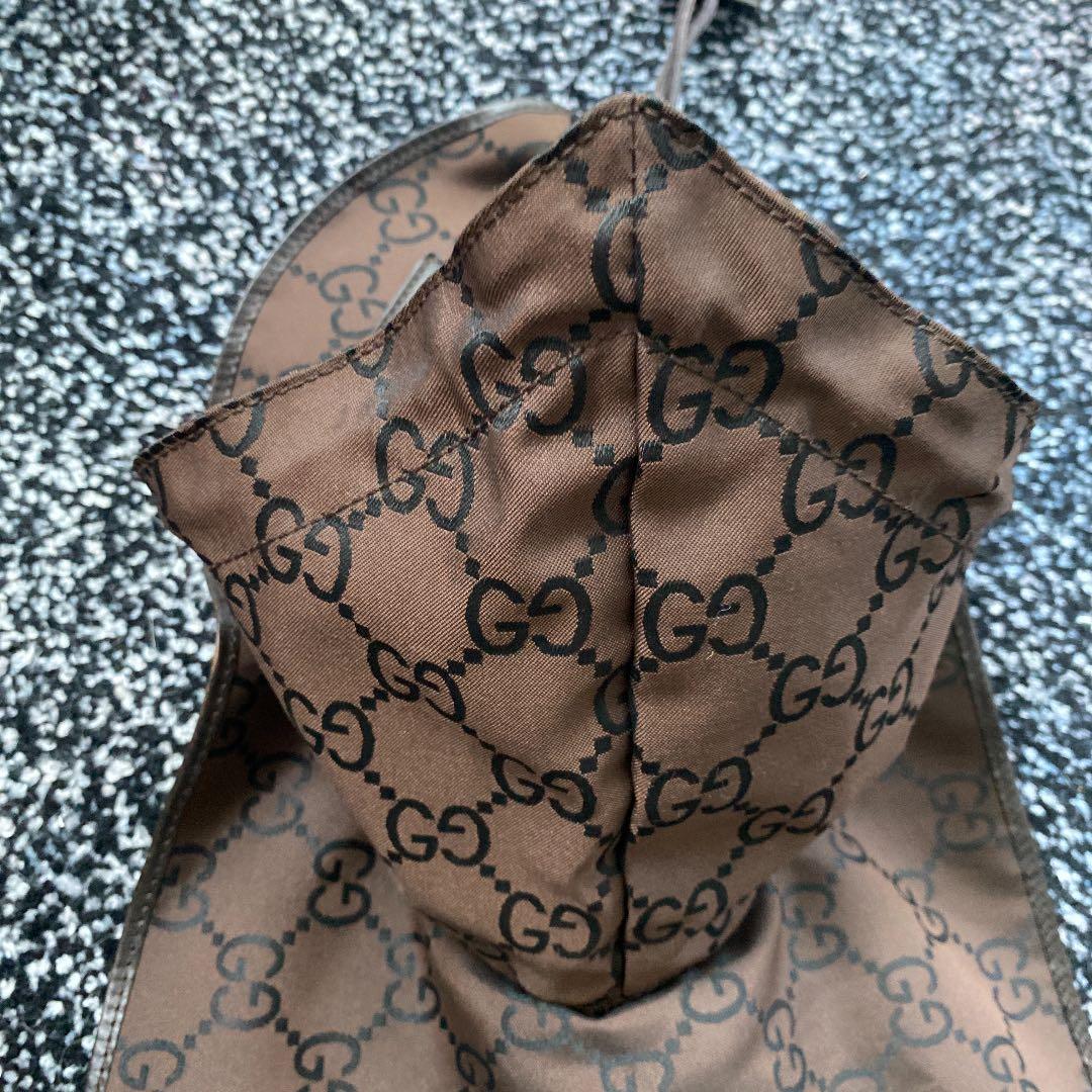 GUCCI グッチ　犬用レインコート