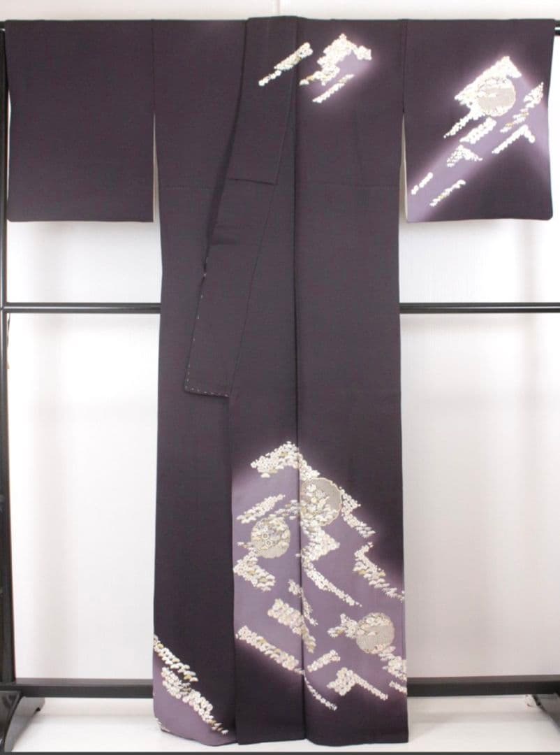 プロフ必読☆希少☆尾峨佐染繍☆一つ紋