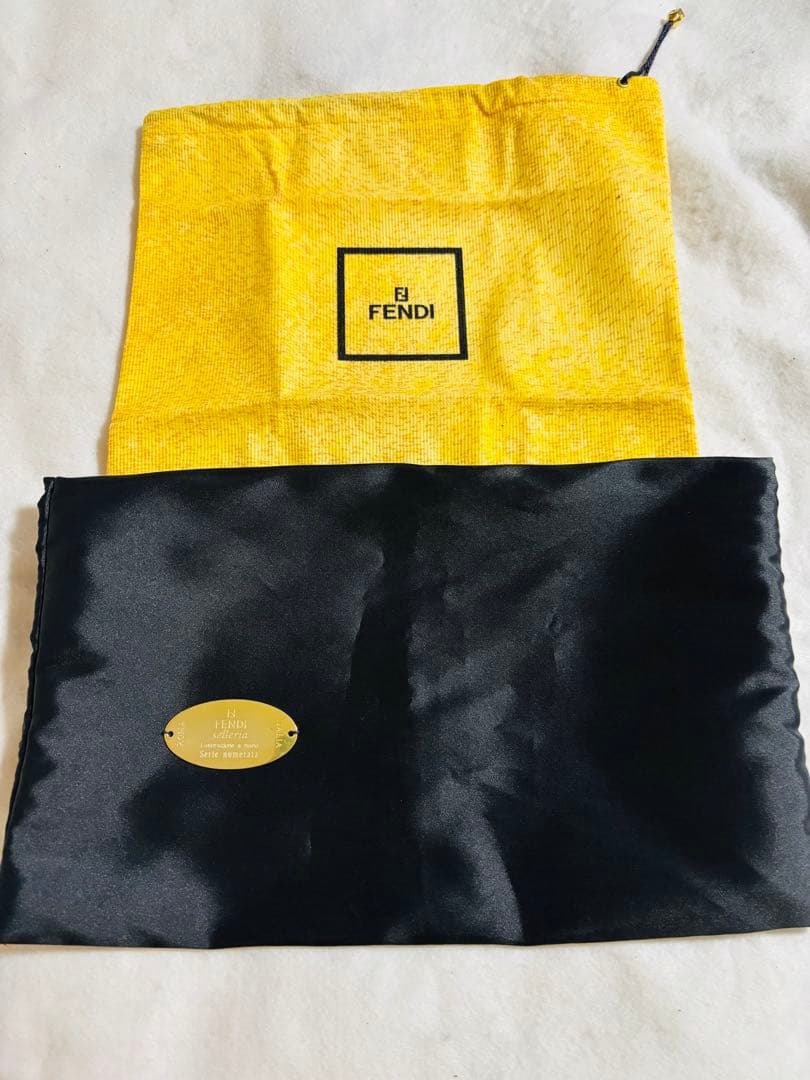 【ヴィンテージ】フェンディ　FENDI 刺繍 バッグ バケット バゲット　花