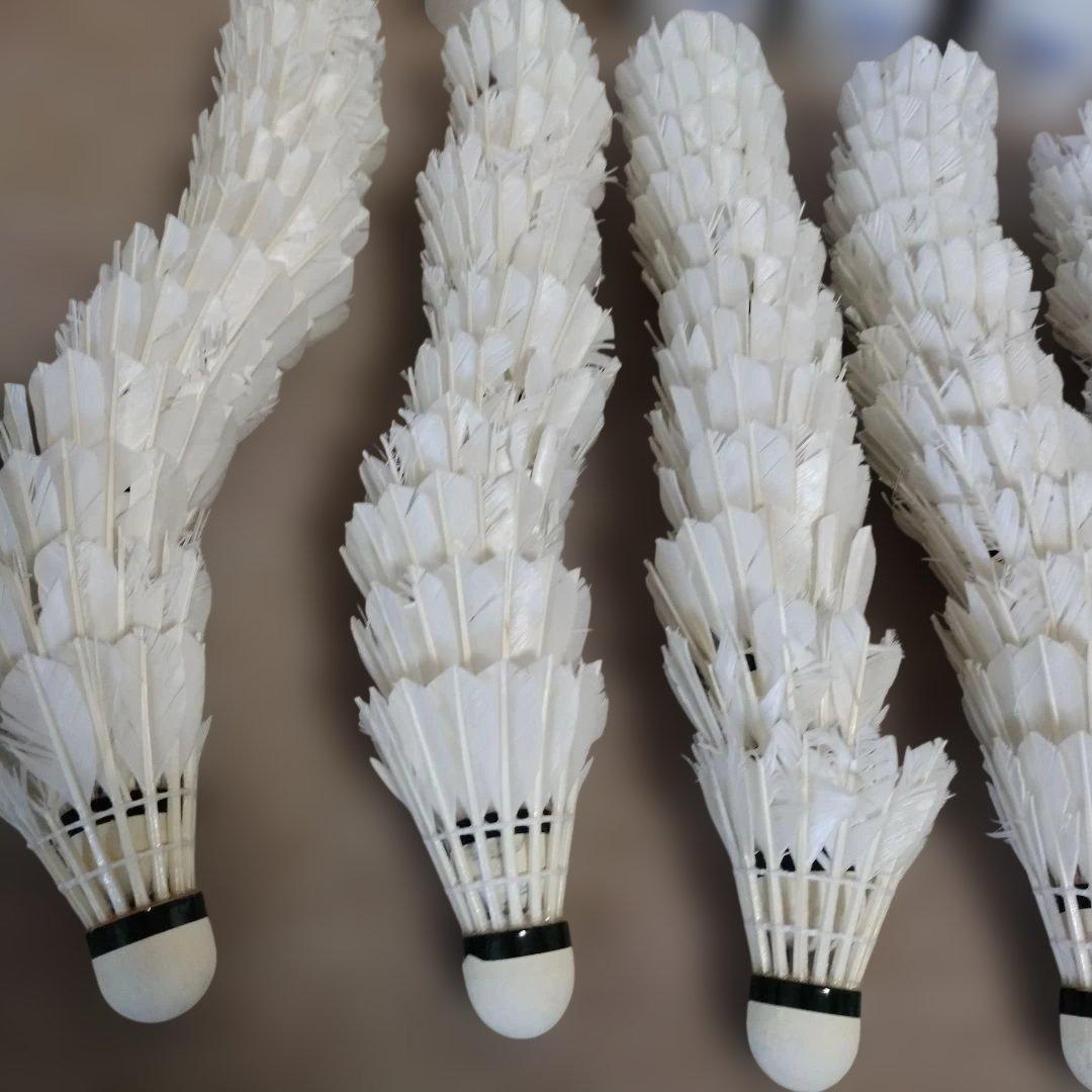 送料無料　ヨネックス中古シャトル　120球　エアロセンサー500　３番　4番