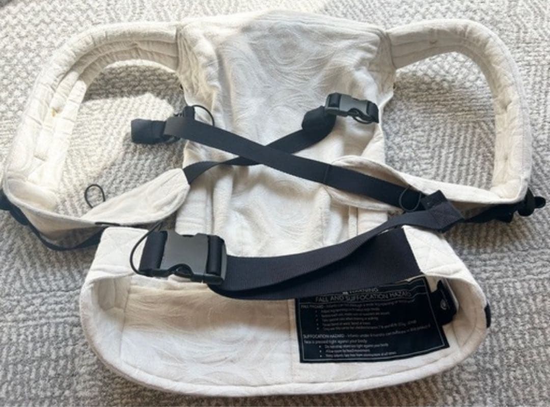 アーティポッペ　artipoppe 抱っこ紐　新品インサート付