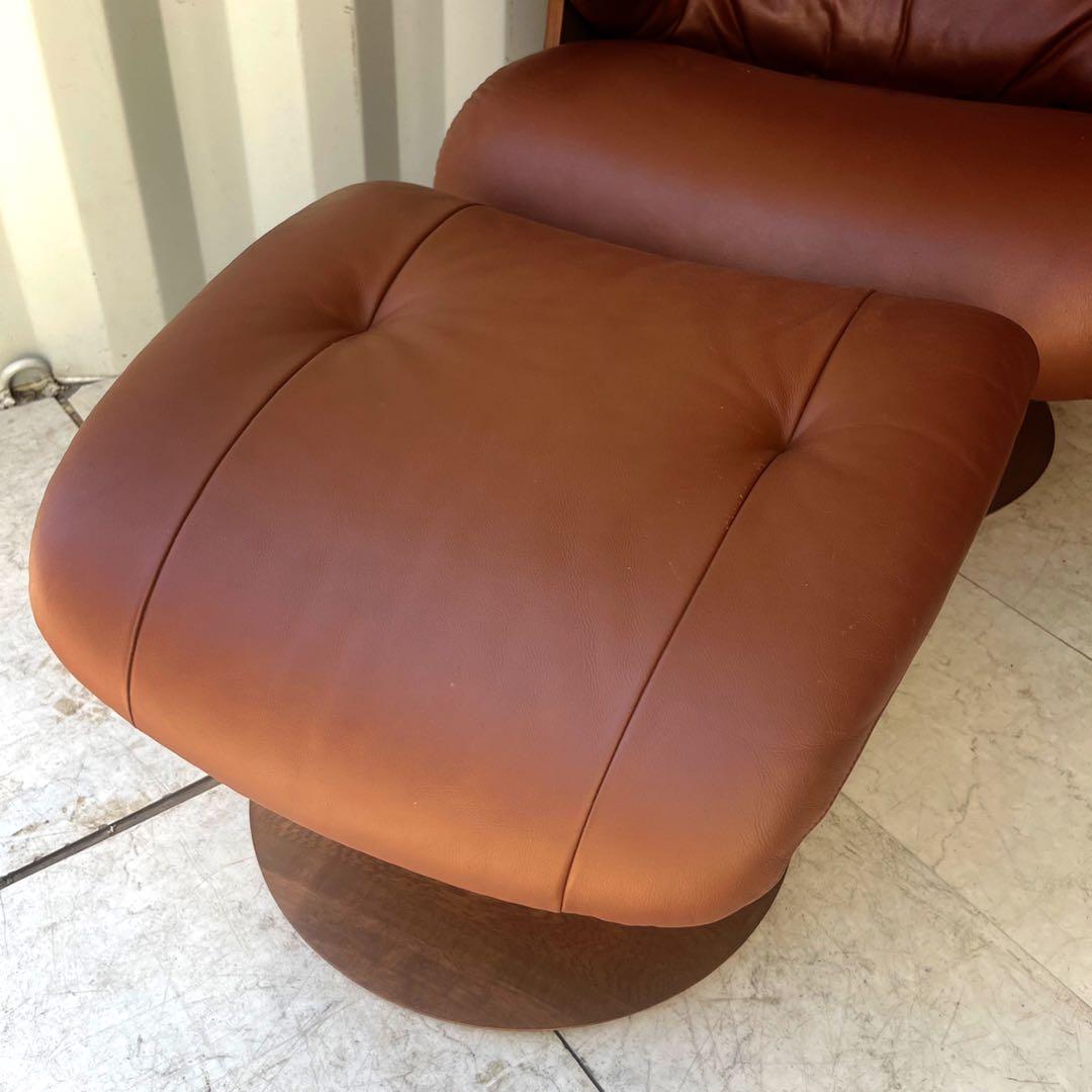 取付無料！カリモク ザ・ファースト RU72本革リクライニングチェア・オットマン