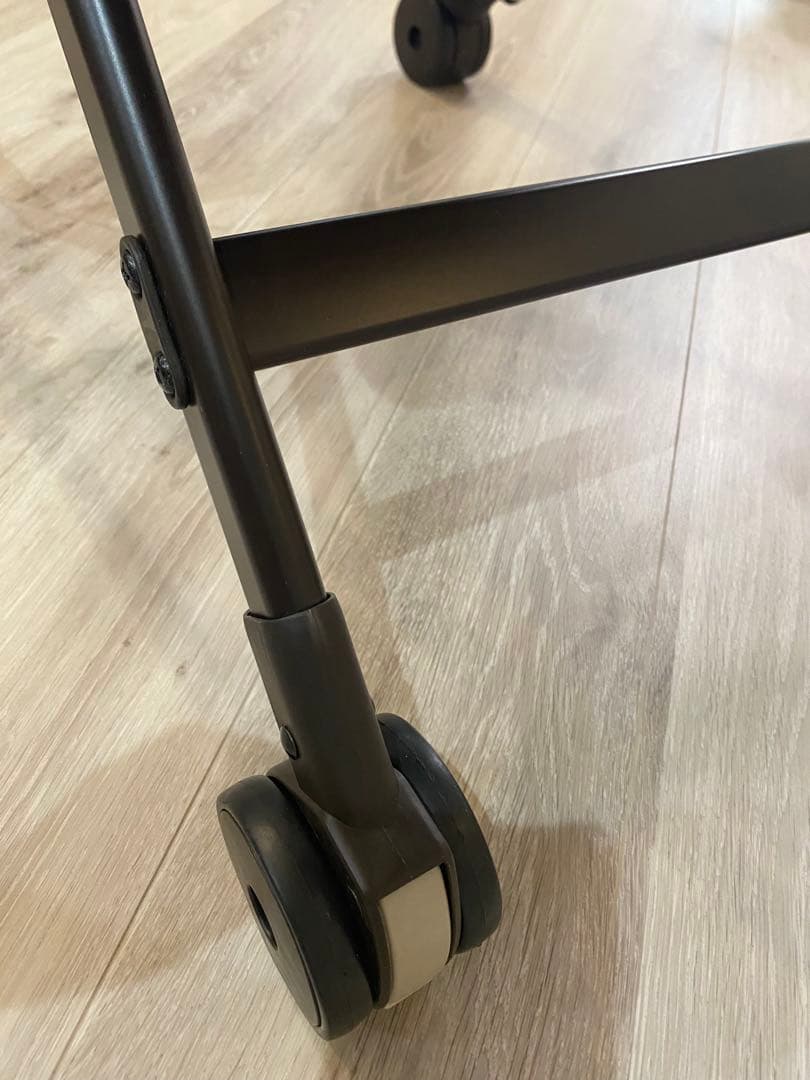 COMBI コンビ　ネムリラ シンプライト ハイローチェア テーブル　手動