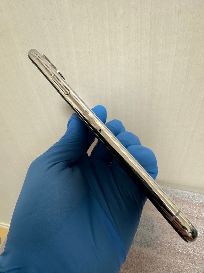 Apple iPhone XS シルバー 256GB 本体 箱付　SIMフリー