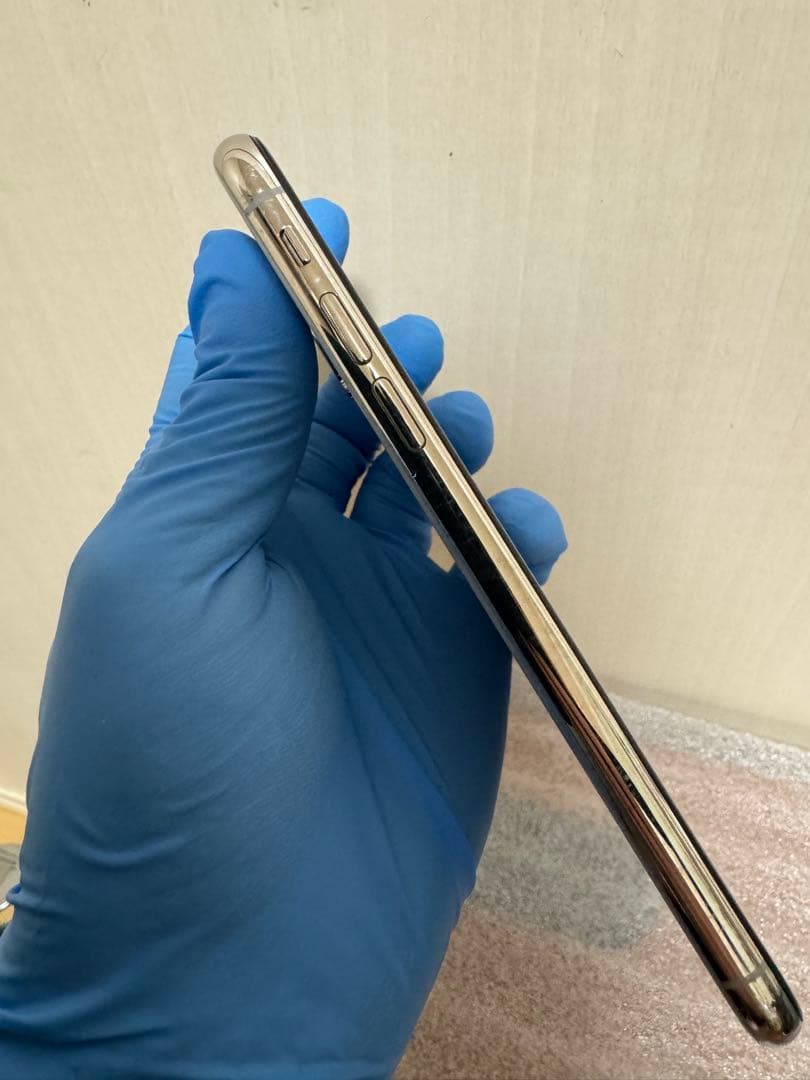 Apple iPhone XS シルバー 256GB 本体 箱付　SIMフリー