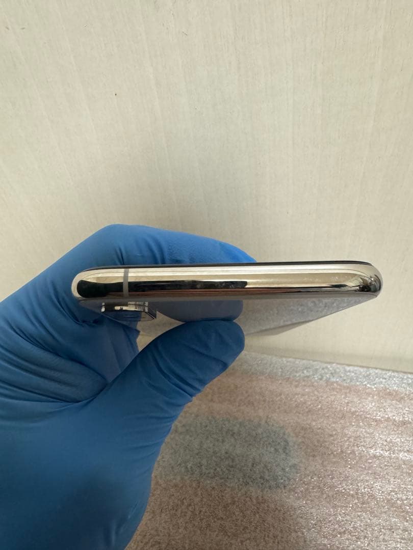 Apple iPhone XS シルバー 256GB 本体 箱付　SIMフリー