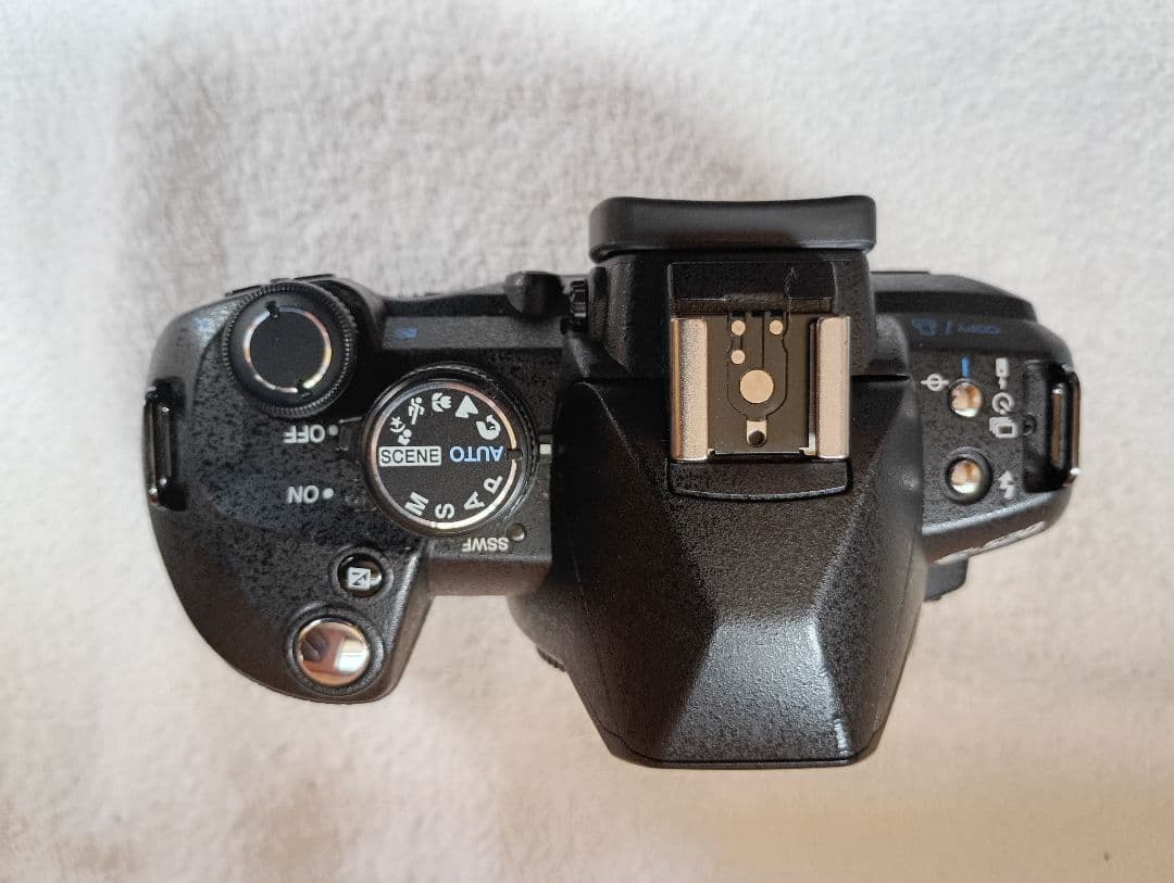 オリンパス　　e-520 デジタル一眼レフカメラ　Olympus