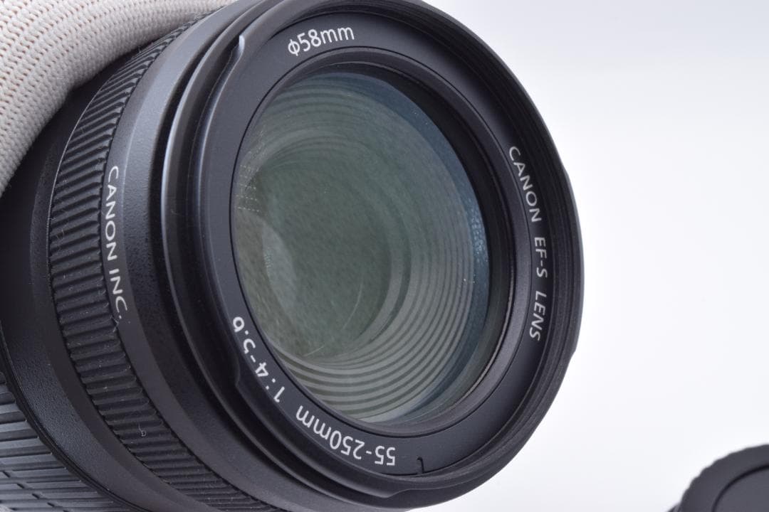 #31c Canon EF-S 55-250mm F4-5.6 IS レンズ