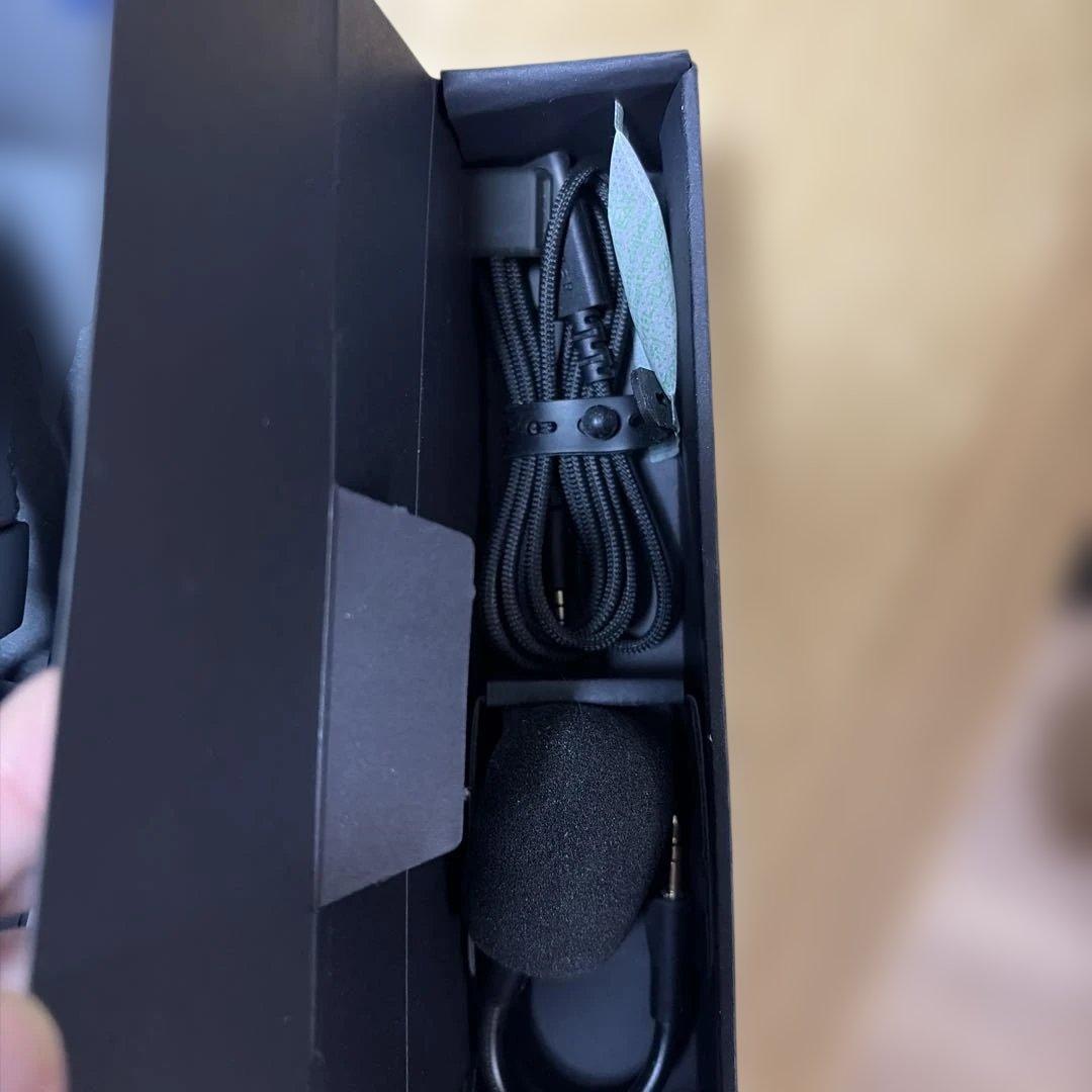 Razer BlackShark V3 Pro ワイヤレスヘッドセット