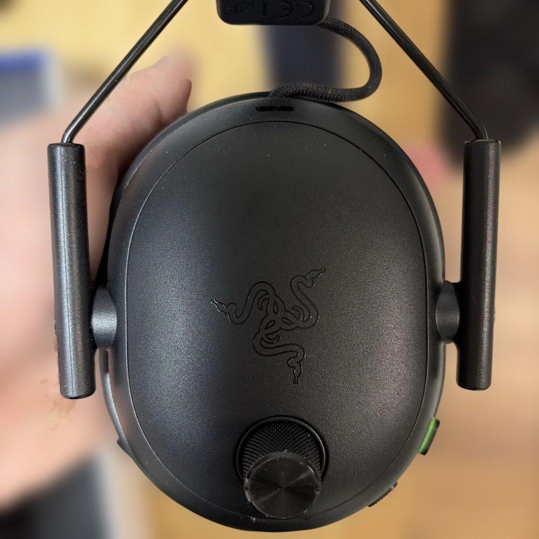 Razer BlackShark V3 Pro ワイヤレスヘッドセット