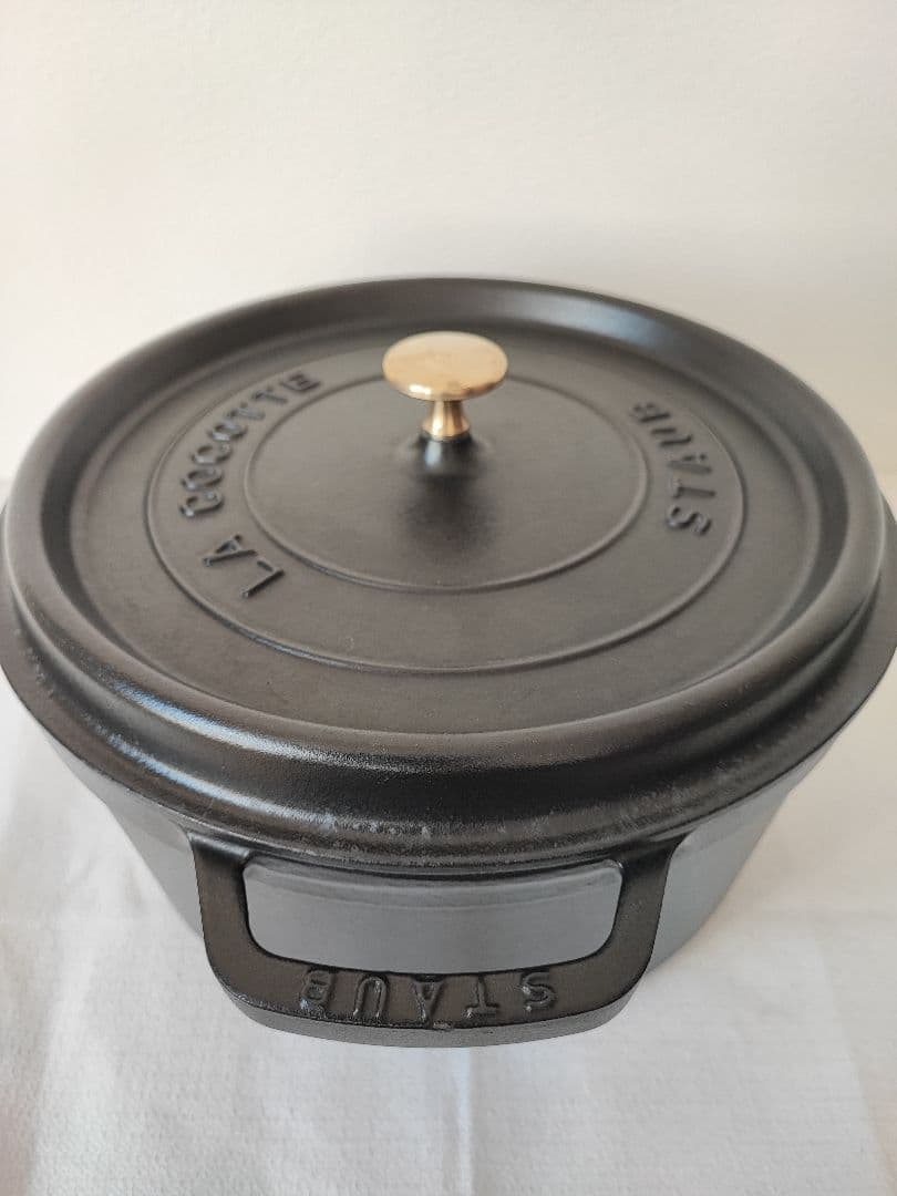 staub　ピコココットラウンド　28