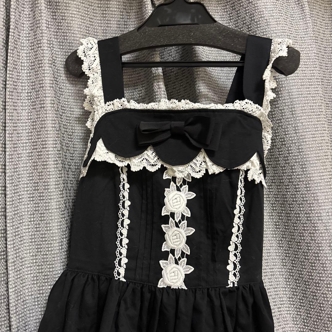 BABY リボンスカラップジャンパースカート 黒×オフ白