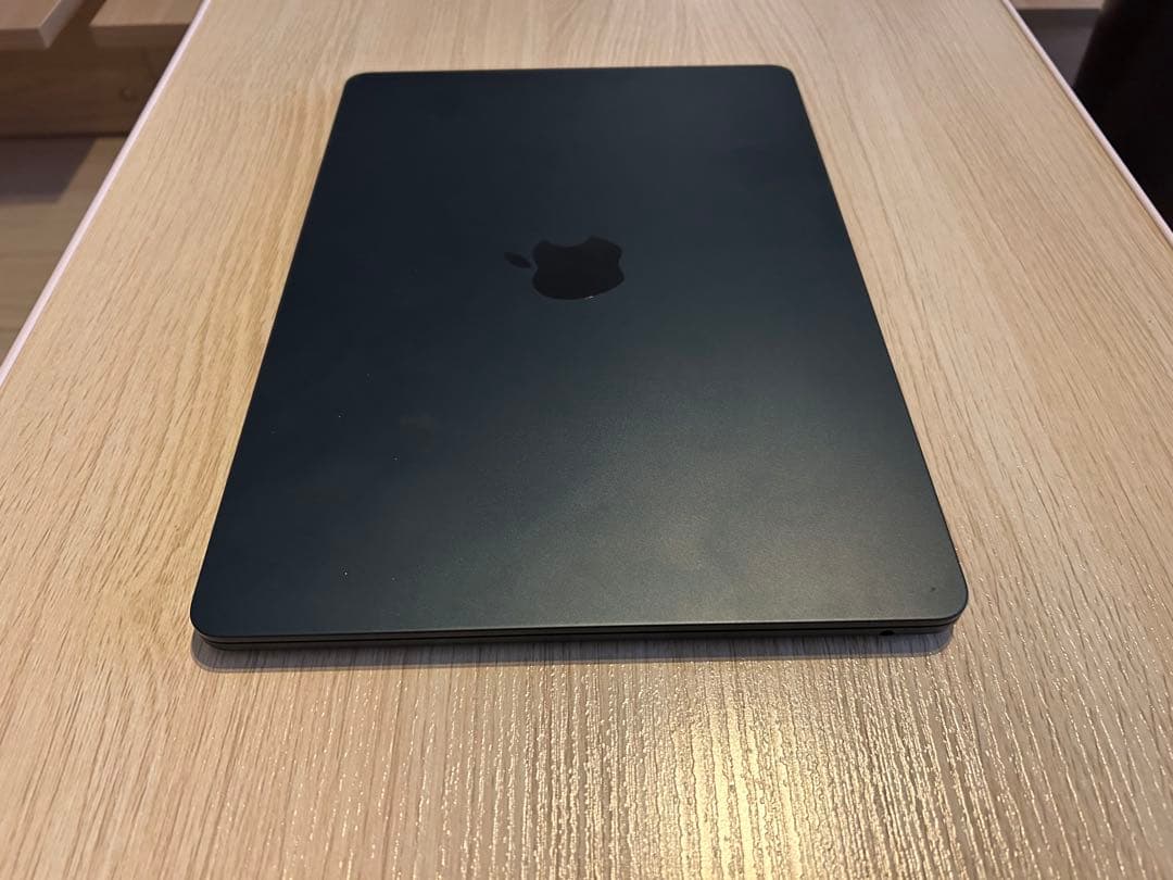 MacBookAir M2 13.6インチ 8GB / 256GB ミッドナイト