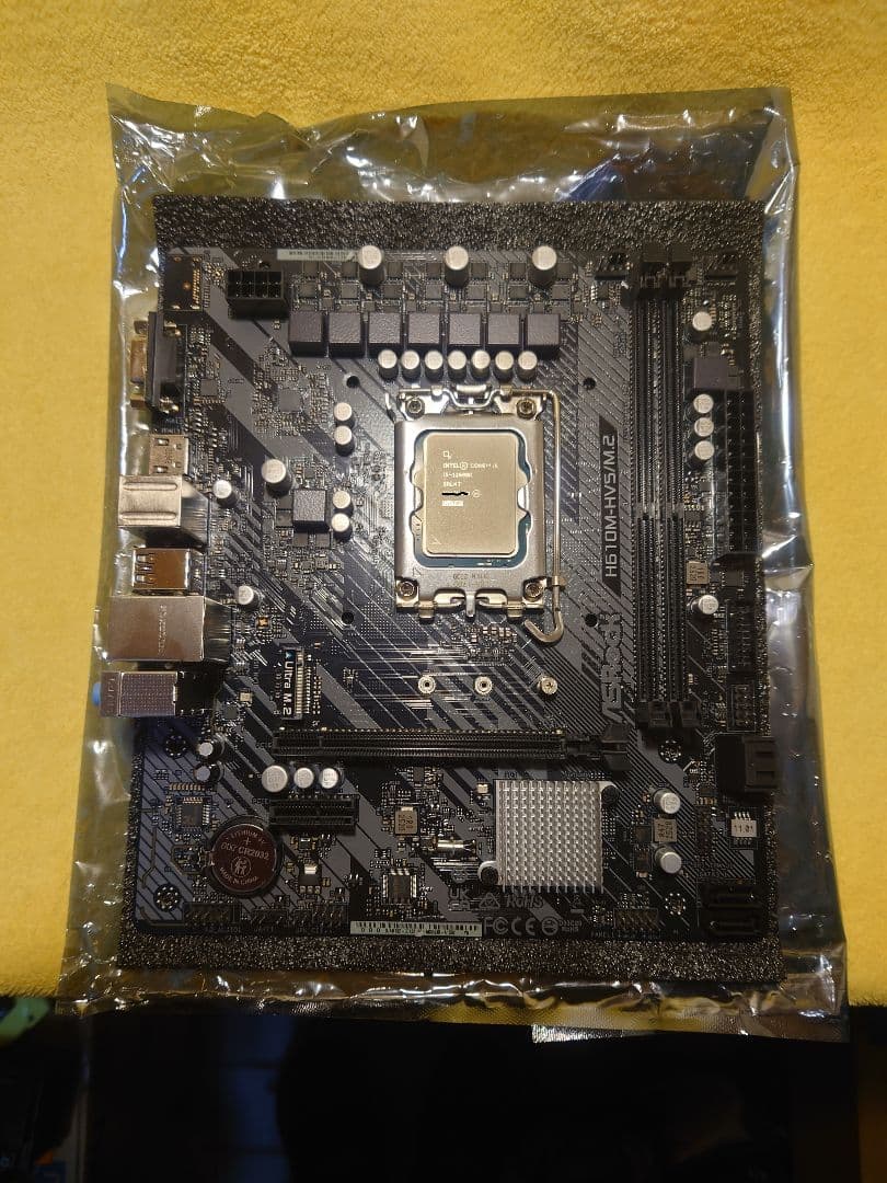 ASRock H610M-HVS/M.2 R2.0マザー + i3-12100F