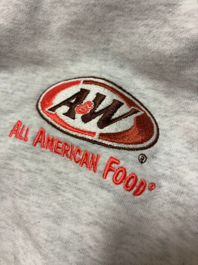 h*e様 沖縄　A&W 店舗限定スウェット　XL 刺繍ロゴ