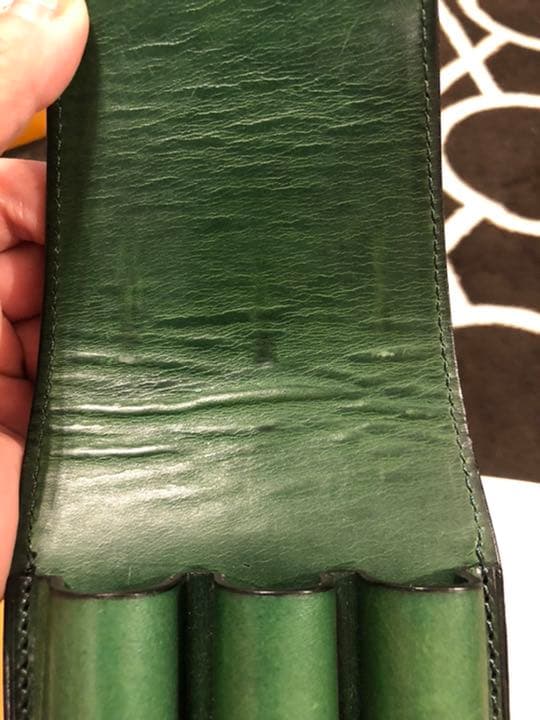 Flathority by Le Bonheur  ペンケース　3本入り　緑色