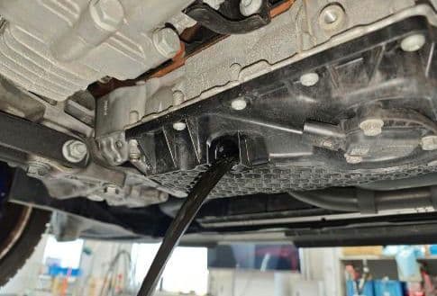 中古 VW フォルクスワーゲン オイルパン ゴルフ7 7.5 06K103598