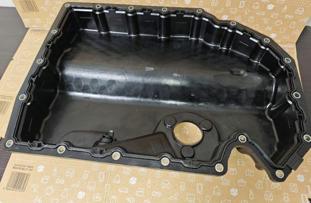 中古 VW フォルクスワーゲン オイルパン ゴルフ7 7.5 06K103598