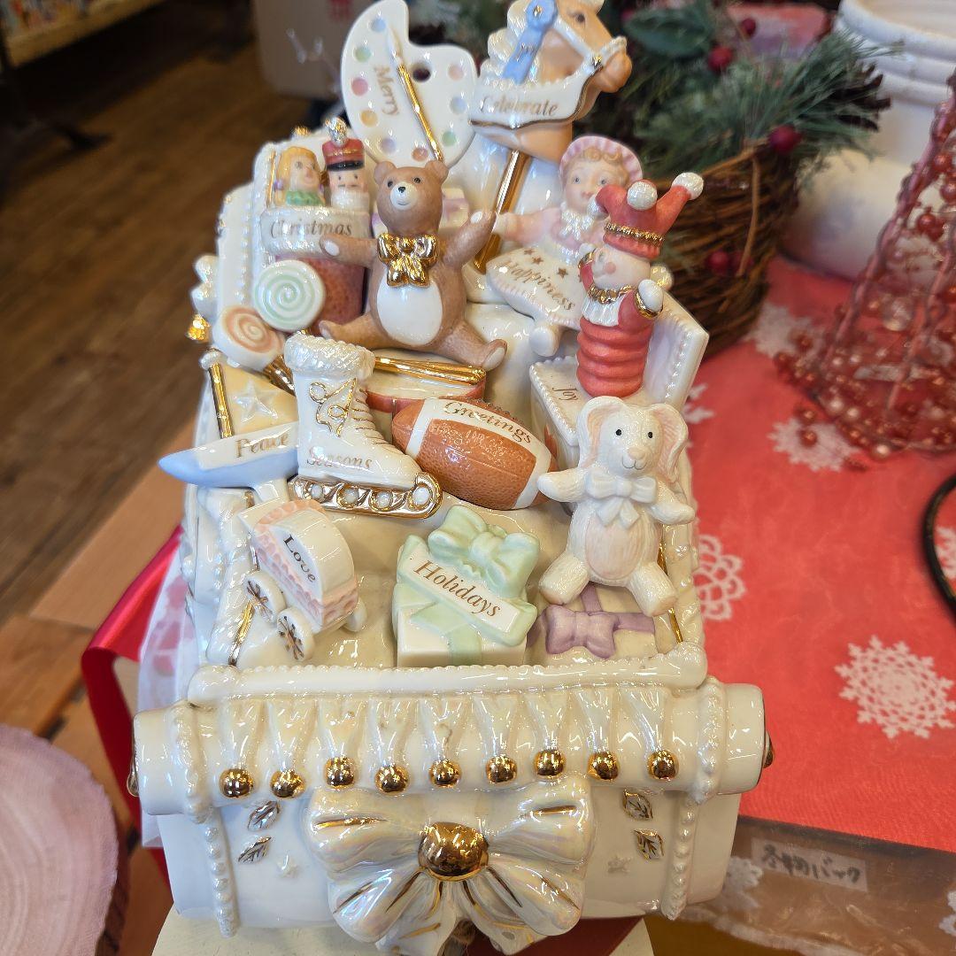 クリスマス　サンタのソリ