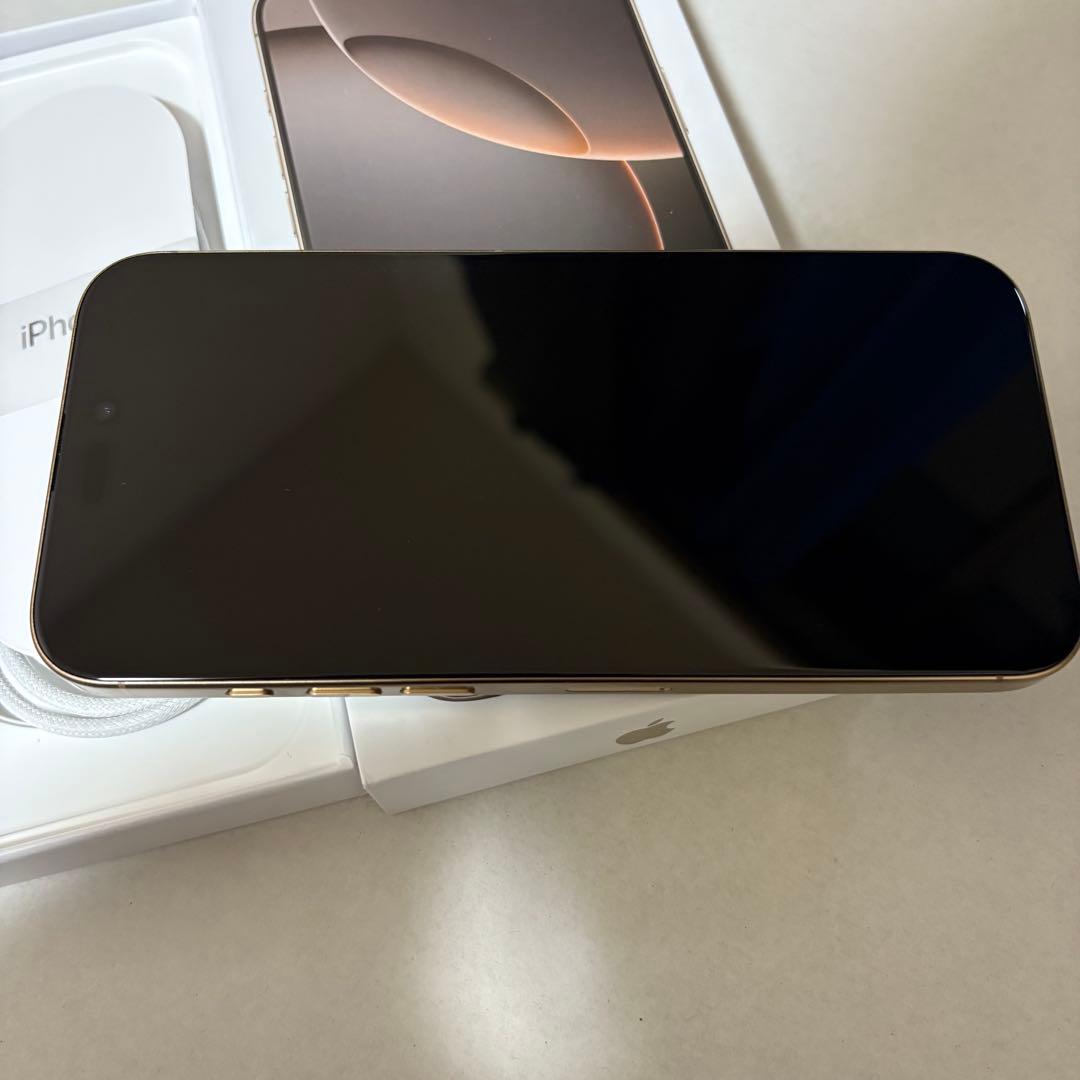 【美品】iPhone16ProMax256デザートチタニウム