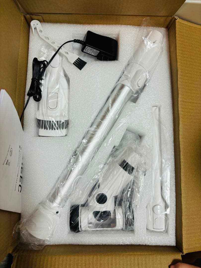 掃除機 コードレス AIホコリ自動検知 自立式 サイクロン 絡まないヘッド