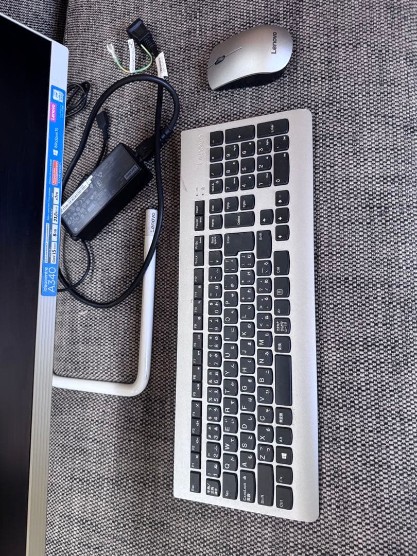 スリムデザイン デスクトップPC lenovo A340