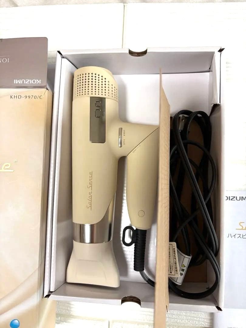 HIGH SPEED ION ドライヤー　コイズミ　ホワイト