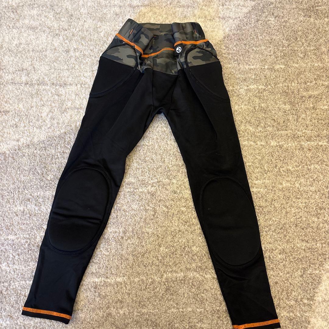 VOLCOM★スノーボードウェア&パンツセットXS　ピップパッドのおまけ付き