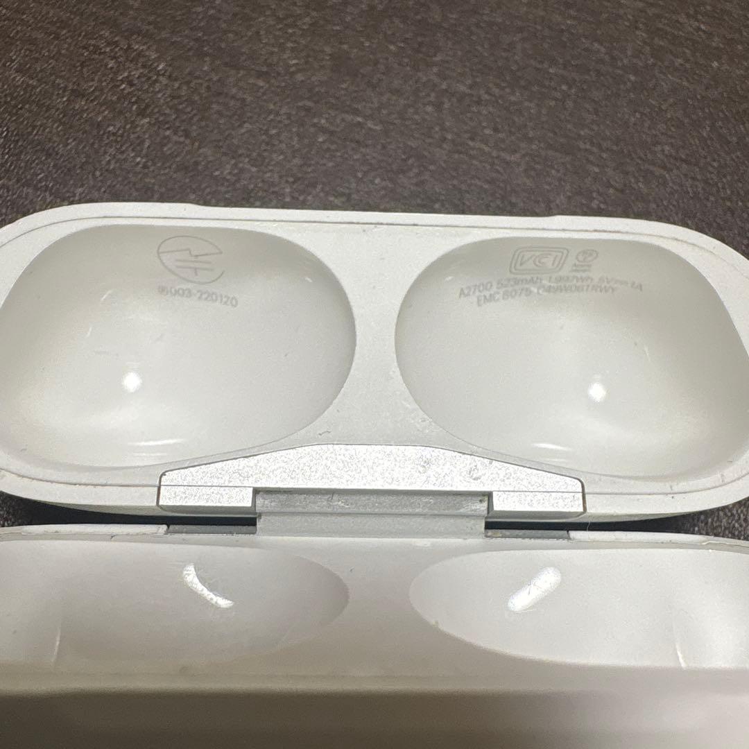 AirPods 第二世代　本体 ホワイト 充電ケース付き