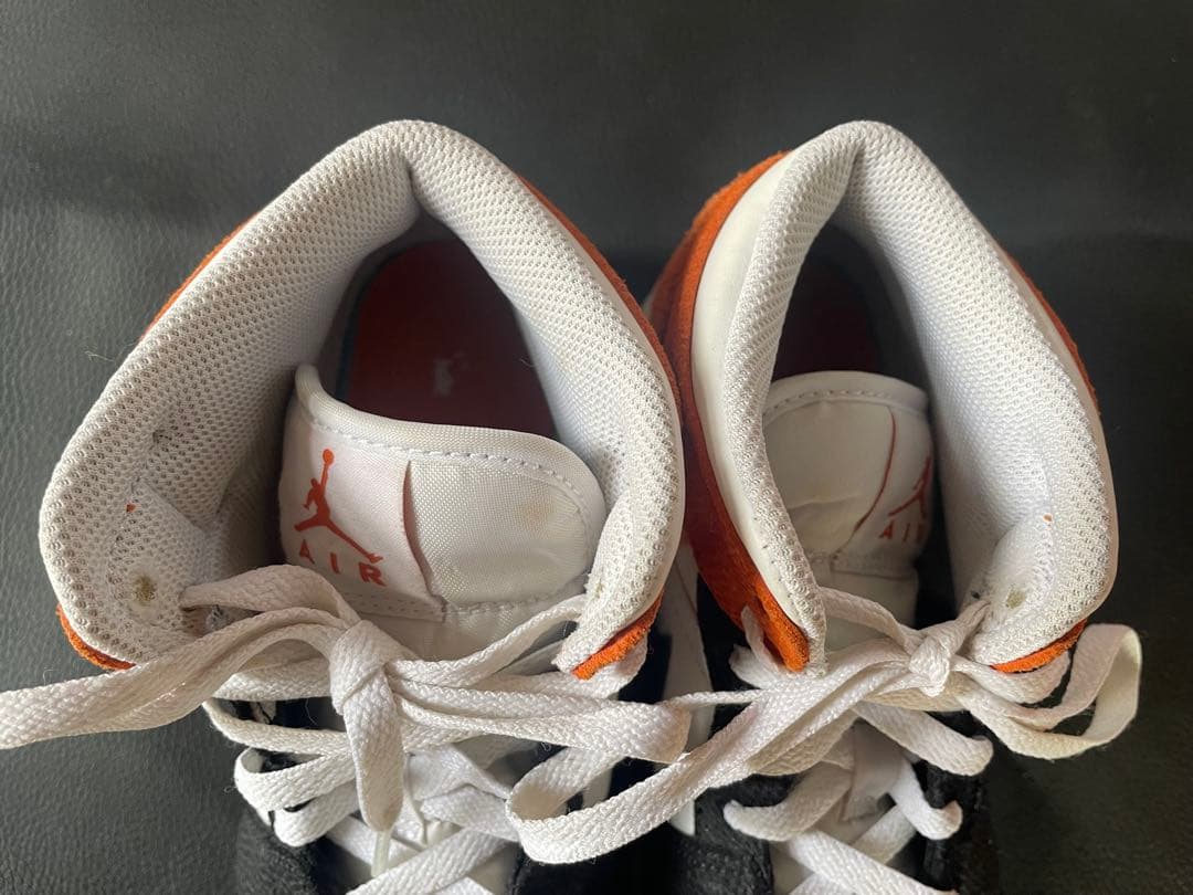 米軍放出品　ナイキ エア ジョーダン 1 ミッド SE GS ホワイト