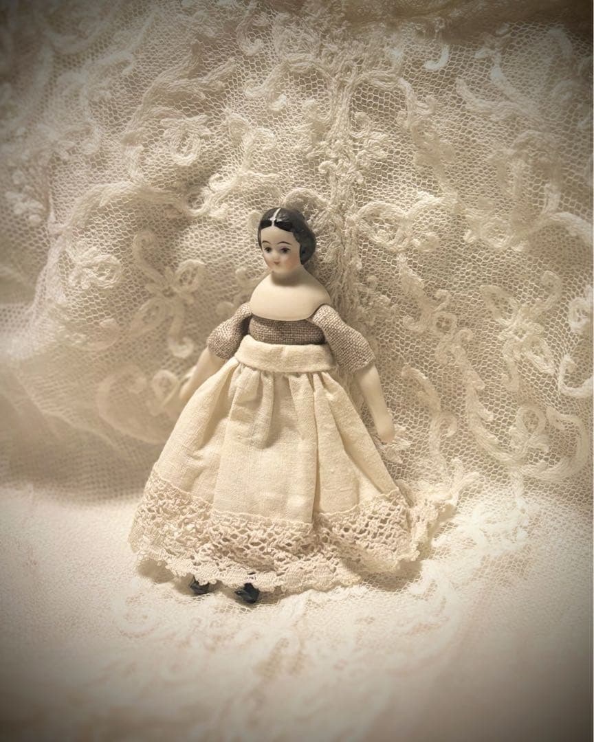 チャイナヘッドドール極小*パリアンドール*ミニチュア8.7cm*センターパート