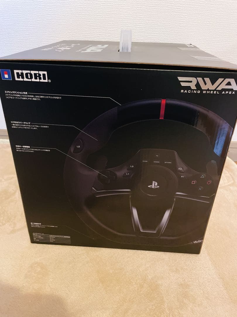 新品未開封　レーシングホイールエイペックス PS4-052