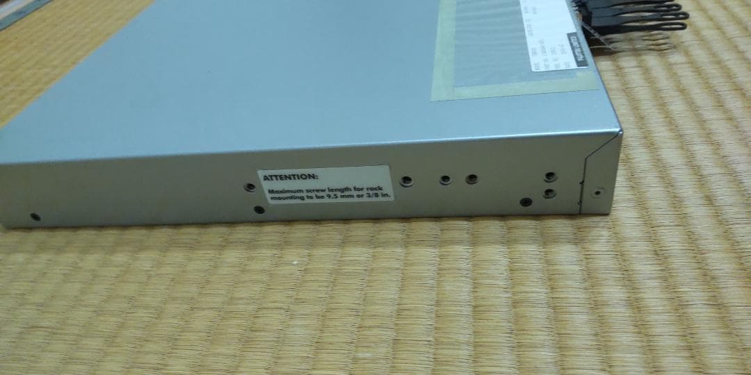 中古　Brocade G610 FCスイッチ(SFP+モジュール付き)#1