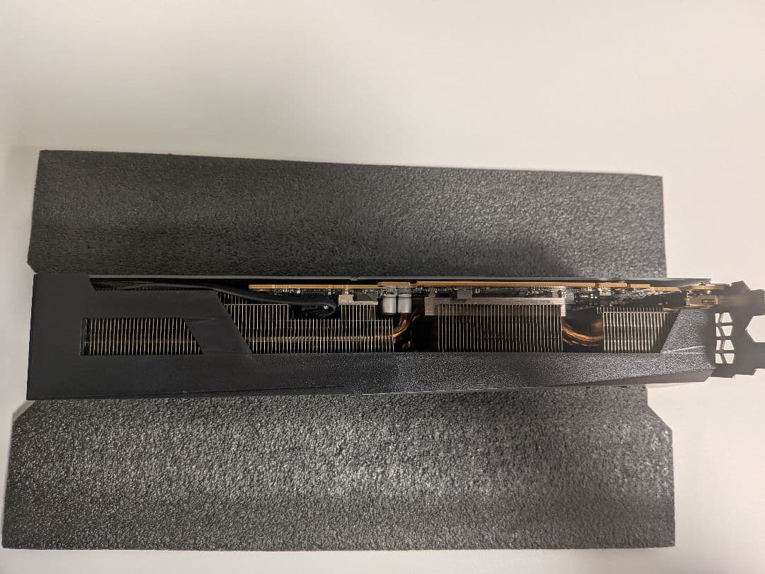 GIGABYTE Radeon RX 7600 8GB 外箱あり