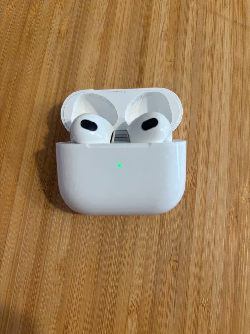 Apple AirPods (第3世代) ホワイト