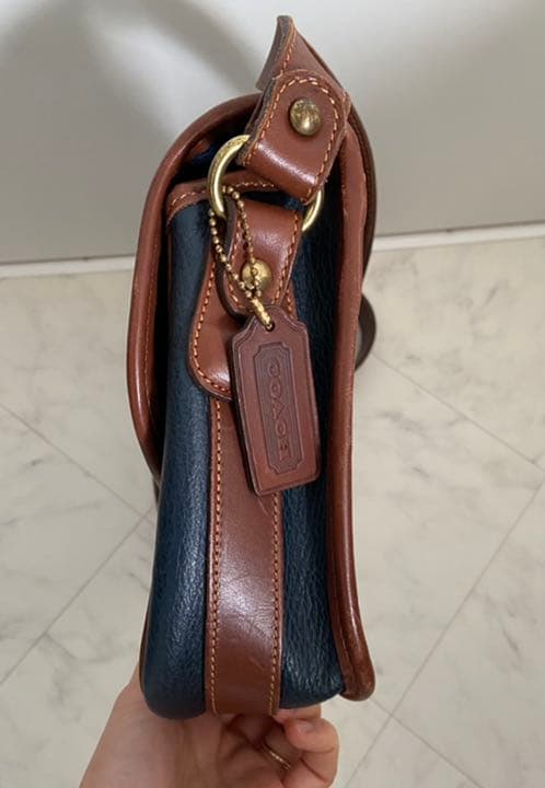 ショルダーバッグ　オールドコーチ　ネイビー