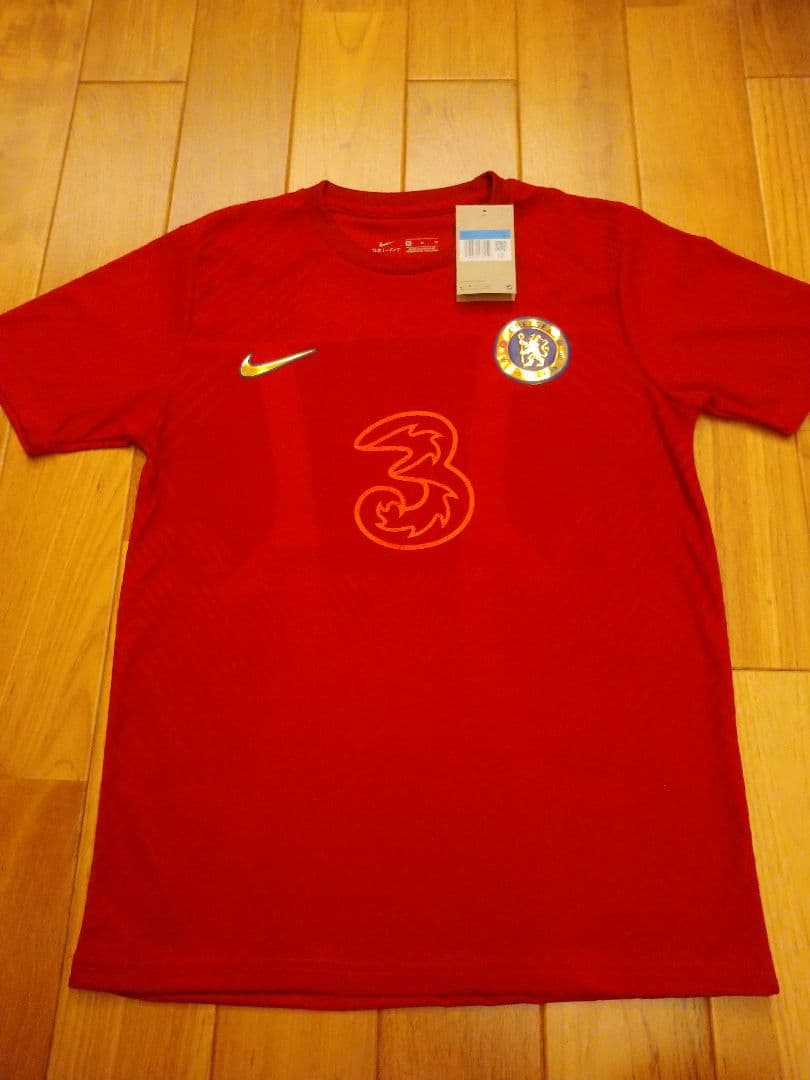 チェルシー パーマー選手 スポンサーロゴ入りユニフォーム