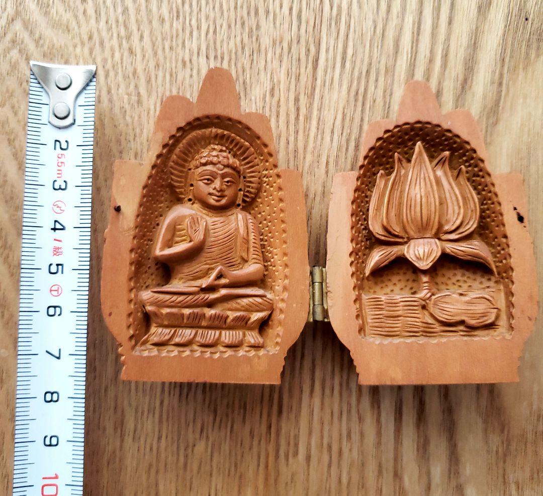 合掌　木彫り仏像　白檀