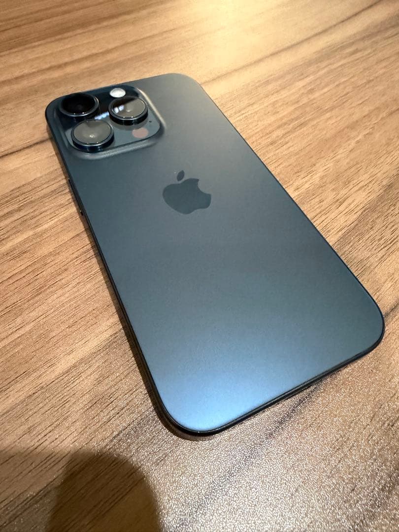 Apple iPhone 15 Pro ブルーチタニウム　256GB 美品⭐︎⭐︎⭐︎