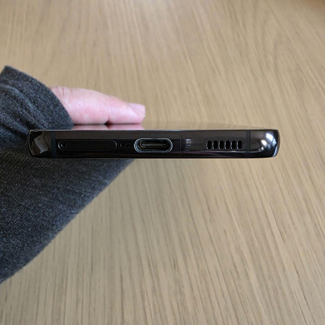 Samsung Galaxy S22 docomo ブラック