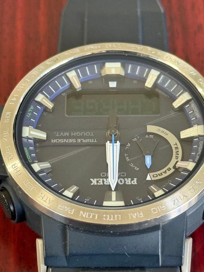 CASIO　PRO TREK デジタル腕時計 5578