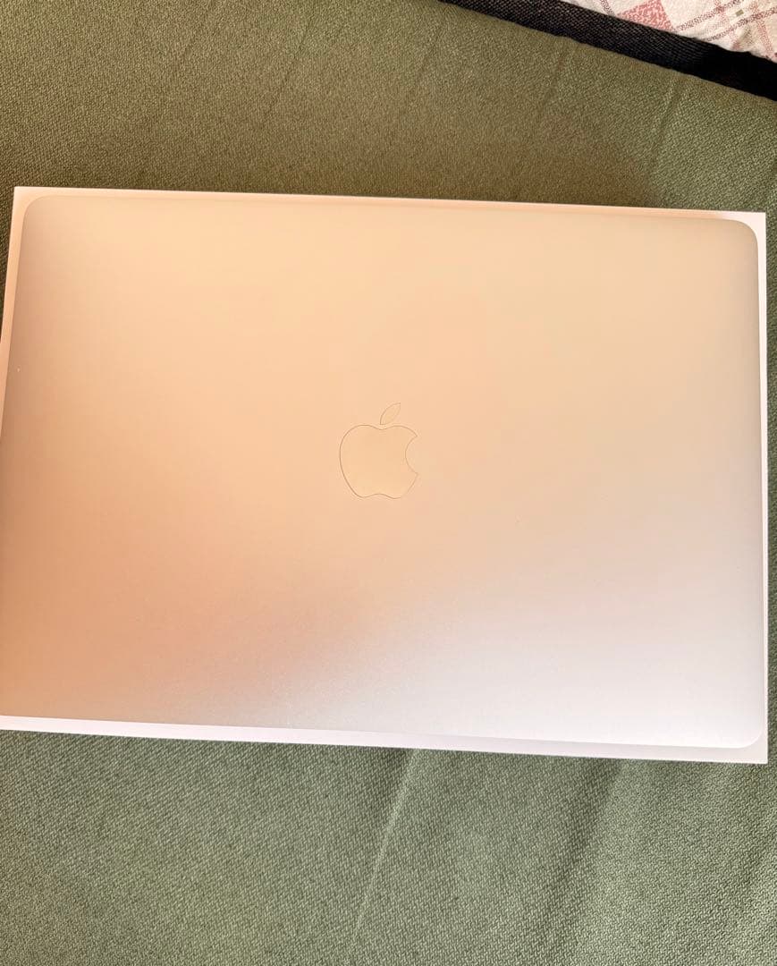 【美品】MacBook Air M1チップ搭載モデル 最大充電容量100%