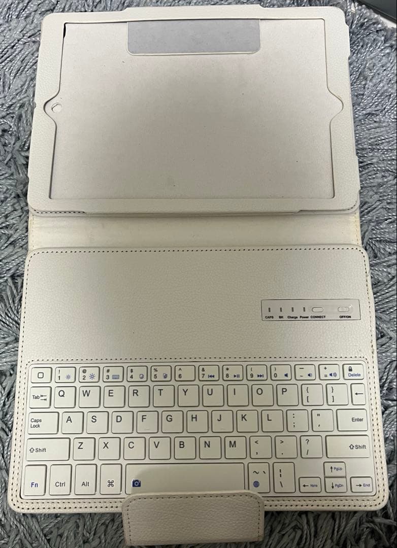 iPad（第６世代）32GB Wi-Fi+Cellular スペースグレー